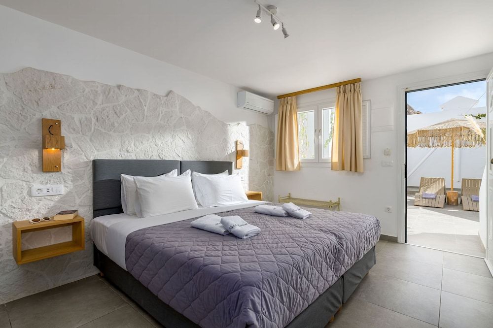undefined Marianna Hotel 2