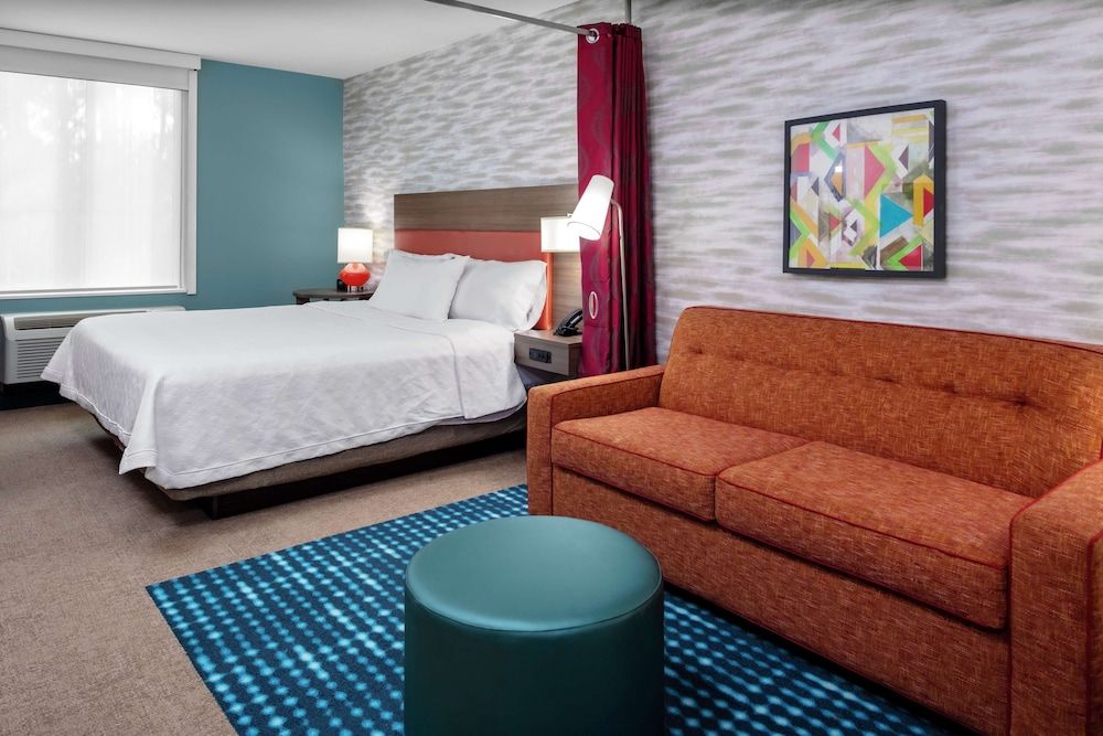 Studio, 1 King Bed, Accessible, Bathtub