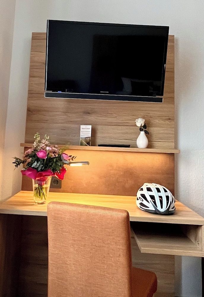 Altdeutsche Weinstube Comfort Double Room 13