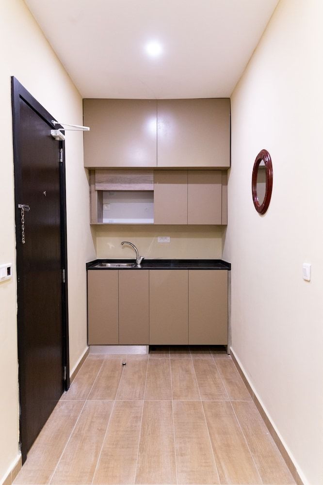 Silver Moon Hotel Deluxe Double or Twin Room 8