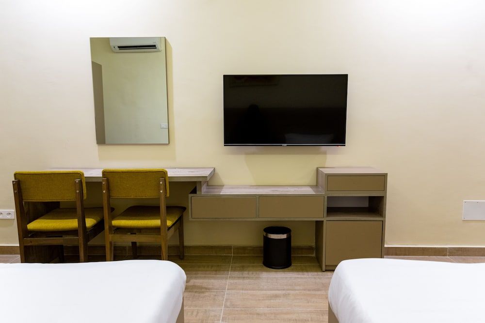 Silver Moon Hotel Deluxe Double or Twin Room 3