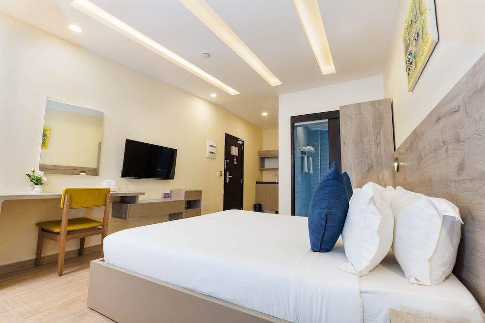 Silver Moon Hotel Deluxe Double or Twin Room 7