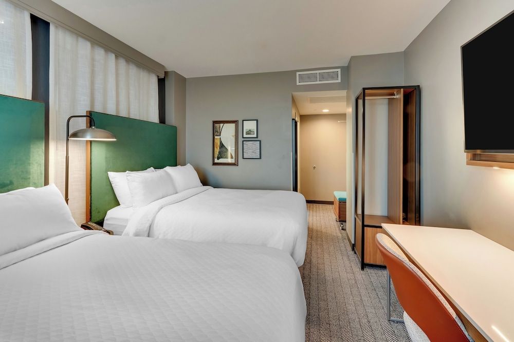 Room, 2 Queen Beds, Non Smoking (Hearing Accessible)