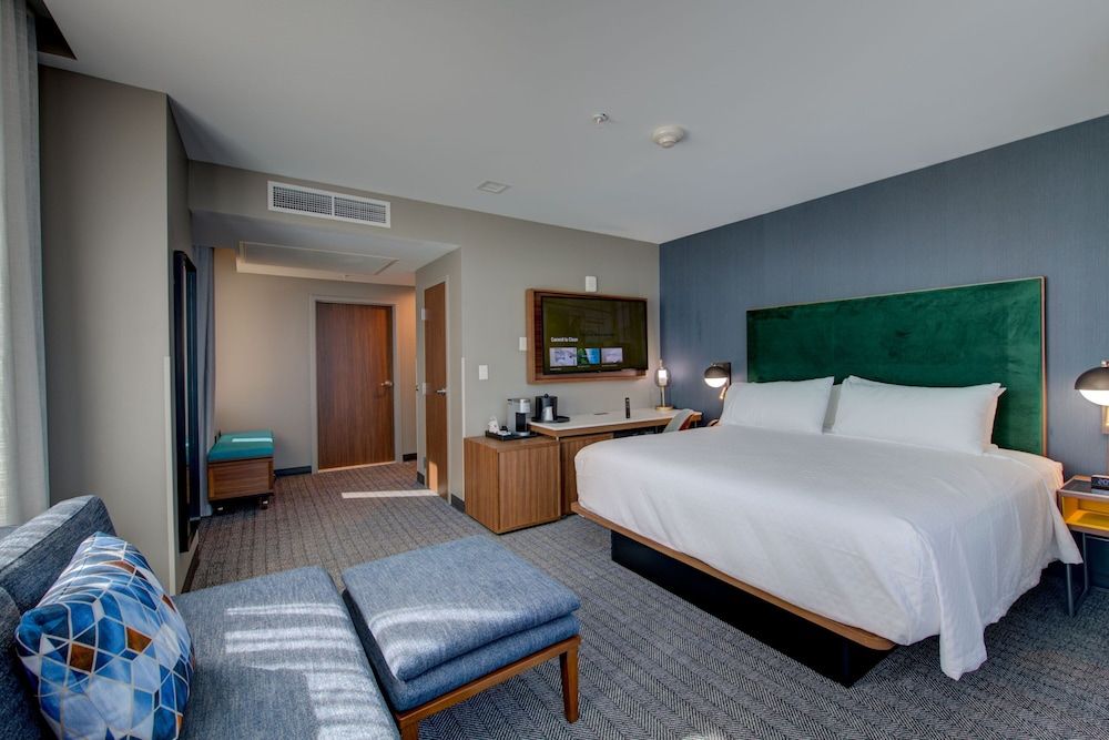 Suite, 1 Bedroom, City View