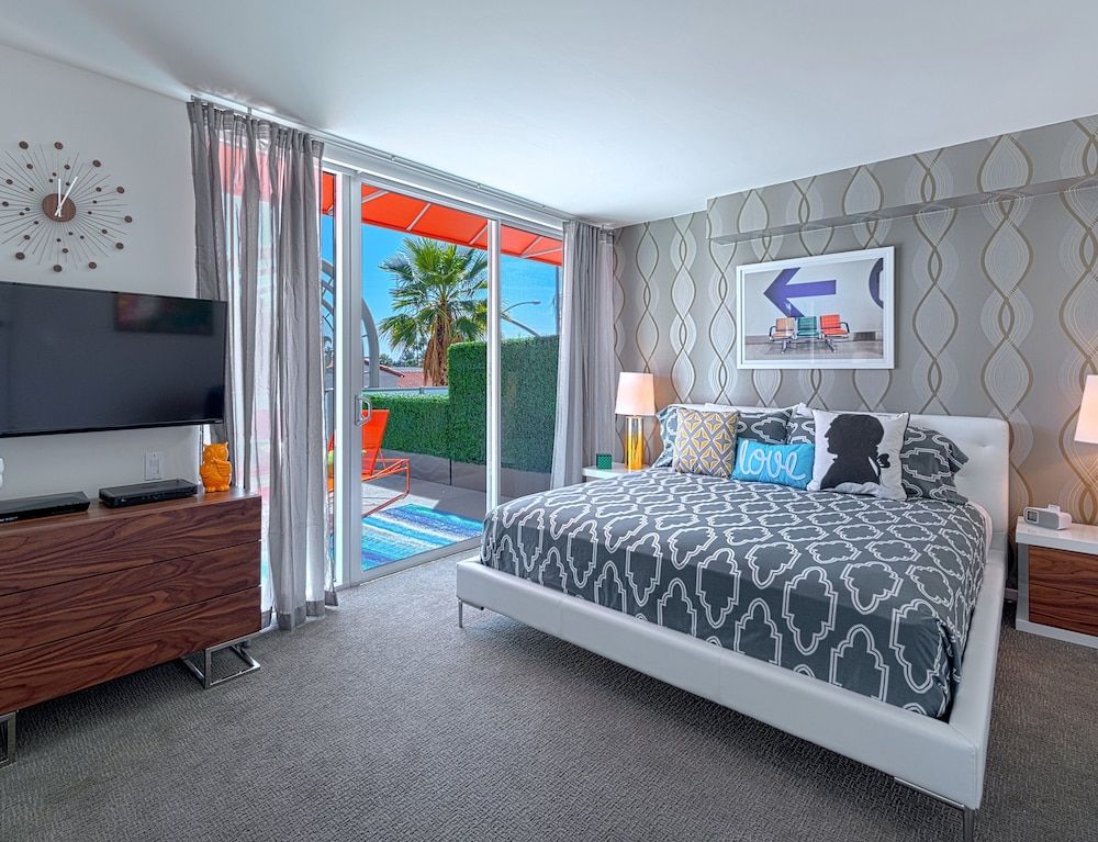 Premier Room