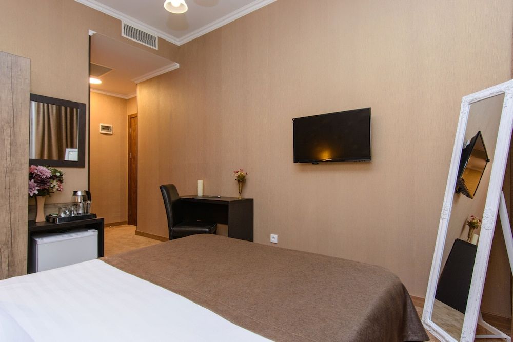 Hotel King David Standard Double or Twin Room 3
