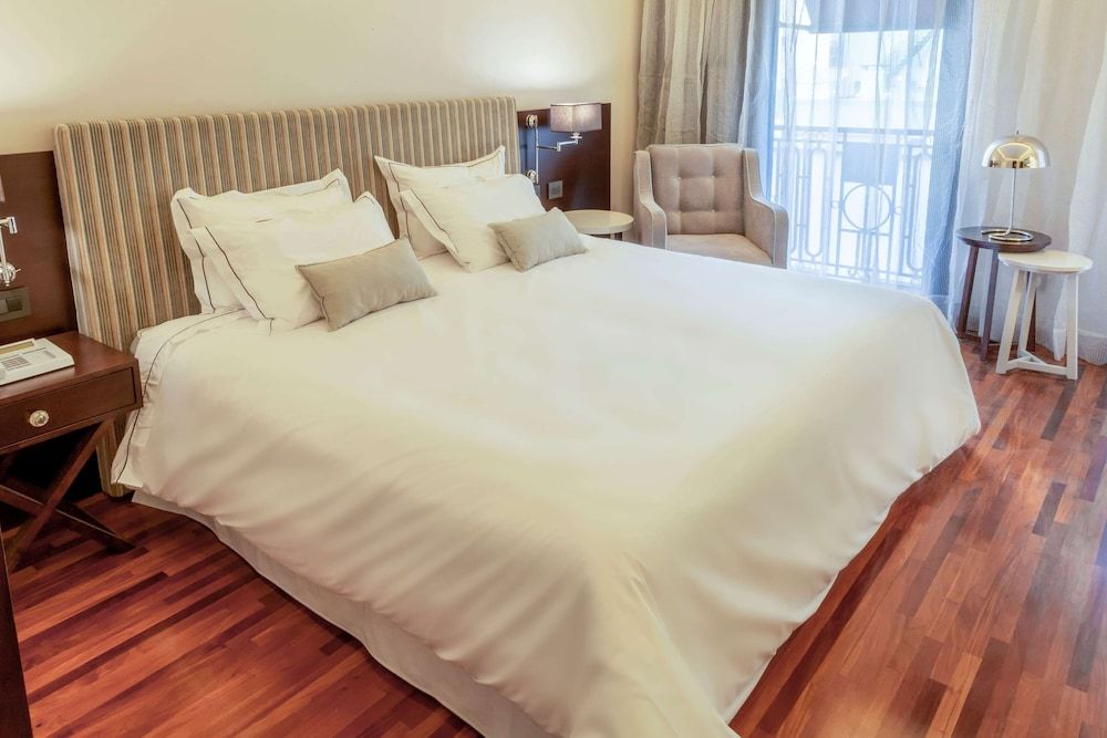 Superior Room, 1 King Bed, Non Smoking