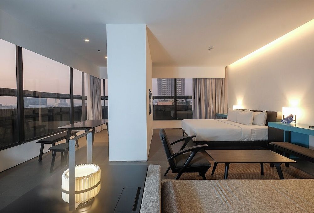 ARTOTEL Gajahmada Semarang Studio 55 5