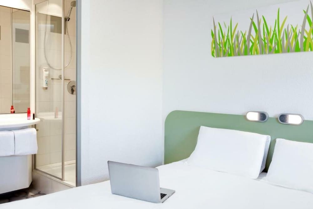 Triple Room, Multiple Beds