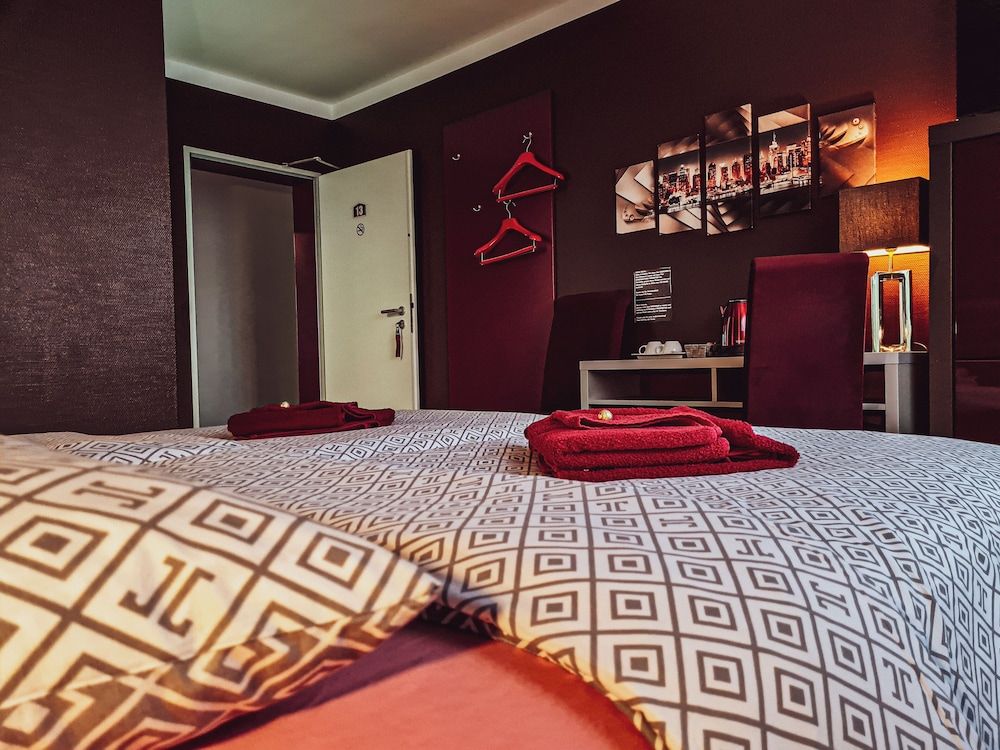 Hotel 108 Double Room 4