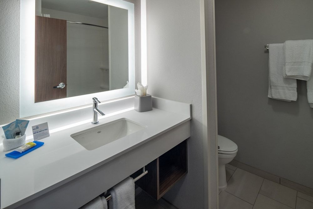 Suite, 2 Queen Beds, Accessible (Hearing)