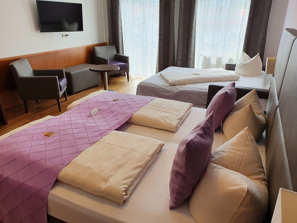 Boutique Hotel Beckenlehner Triple Room 3