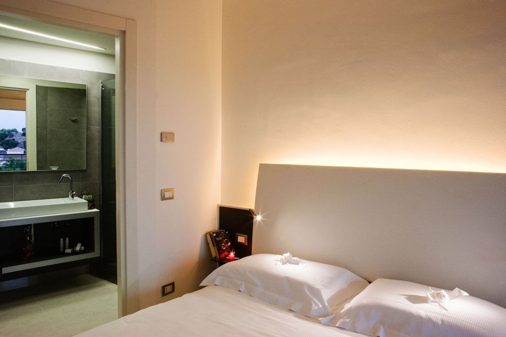undefined Lungotevere Suite 4