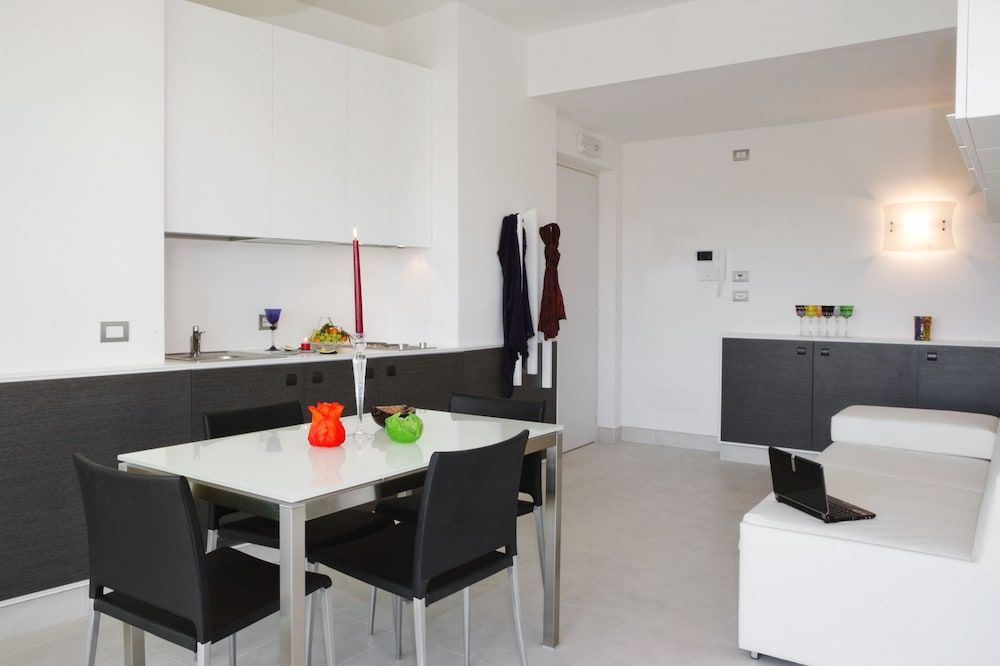 undefined Lungotevere Suite 3