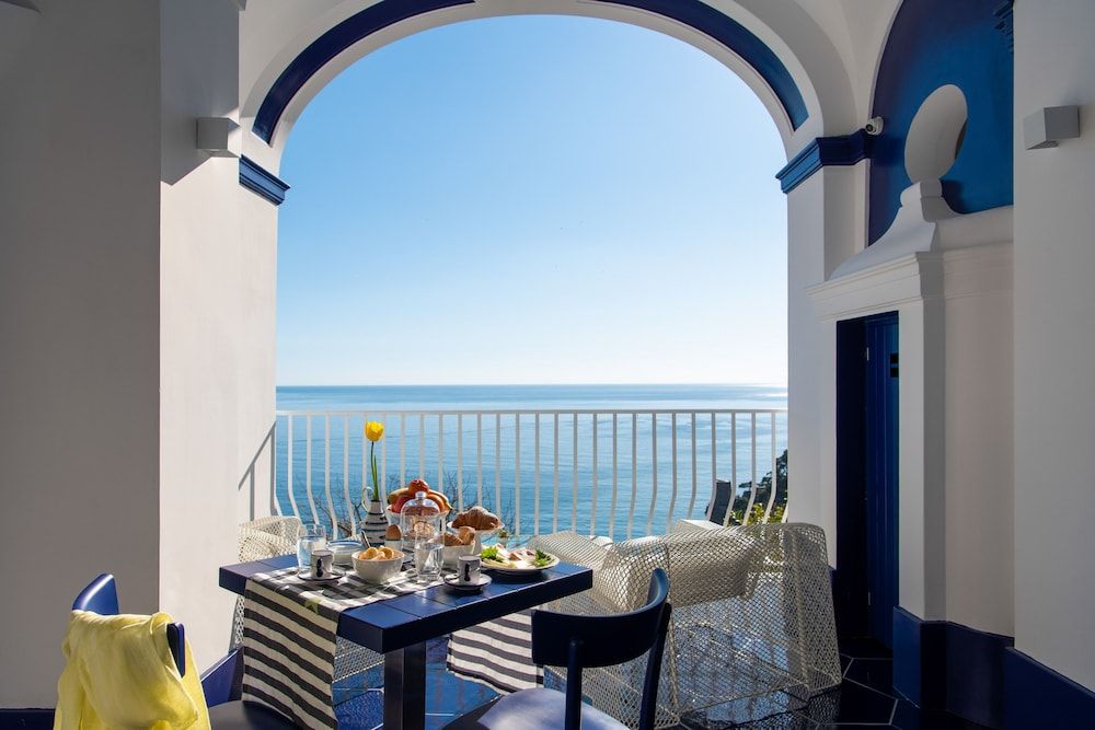 Imperati Suites Junior Suite, Sea View 13