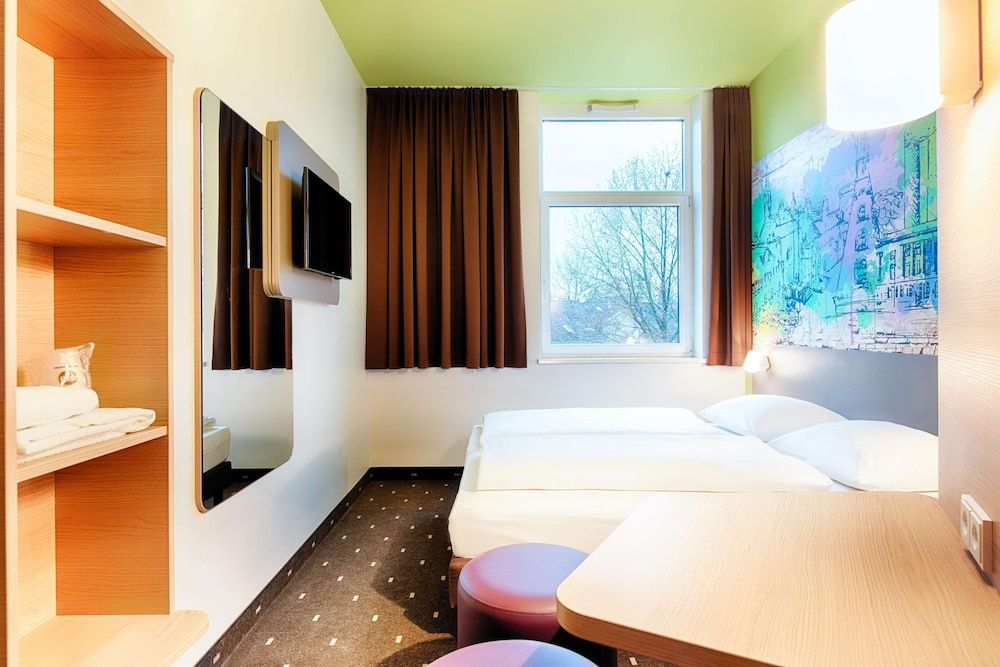 B&B Hotel Kassel-City Twin Room 2