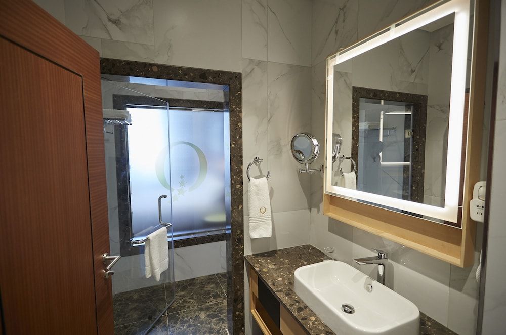 The Quorum Deluxe Room 14