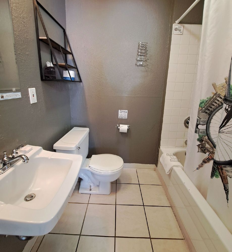 Buffalo Lodge Bicycle Resort Signature Room, 1 Queen Bed, Non Smoking 12