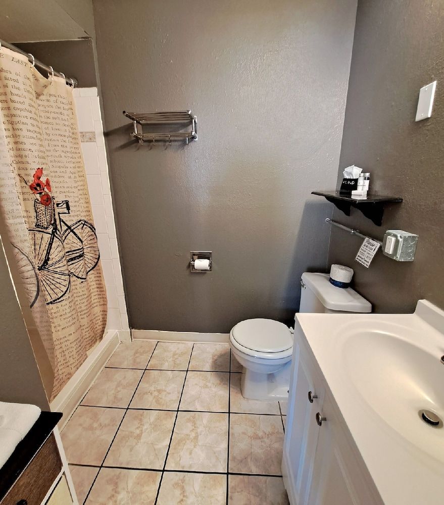 Buffalo Lodge Bicycle Resort Signature Room, 1 Queen Bed, Non Smoking 11