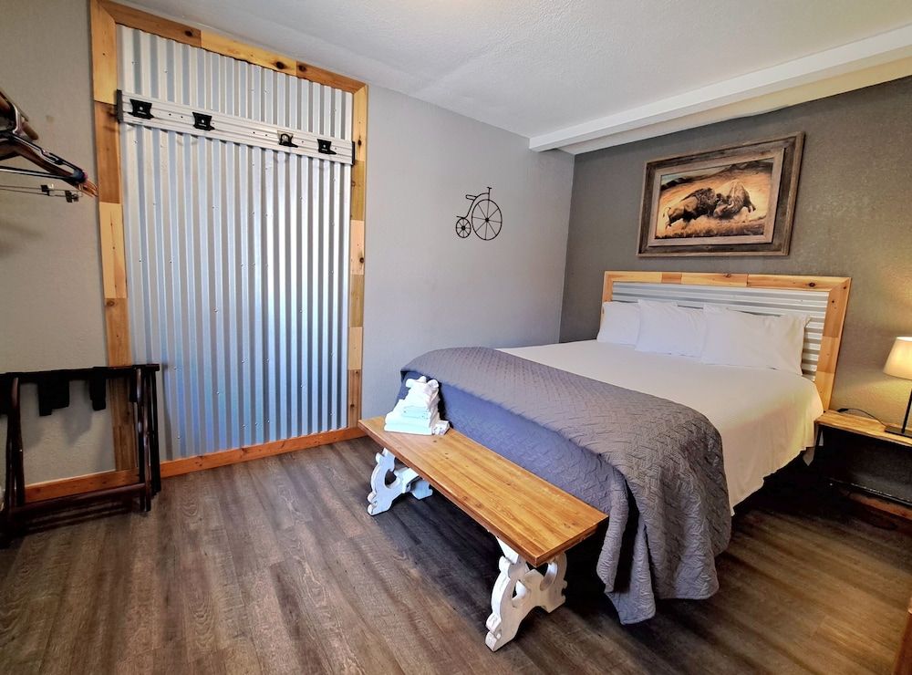 Buffalo Lodge Bicycle Resort Signature Suite, Non Smoking, Kitchenette