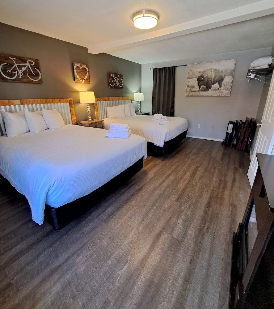 Buffalo Lodge Bicycle Resort Signature Suite, 1 Bedroom, Non Smoking, Kitchenette