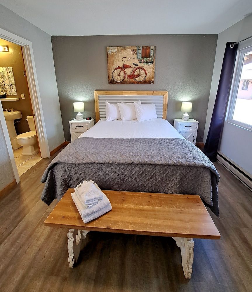 Buffalo Lodge Bicycle Resort Signature Suite, Non Smoking, Kitchenette 2