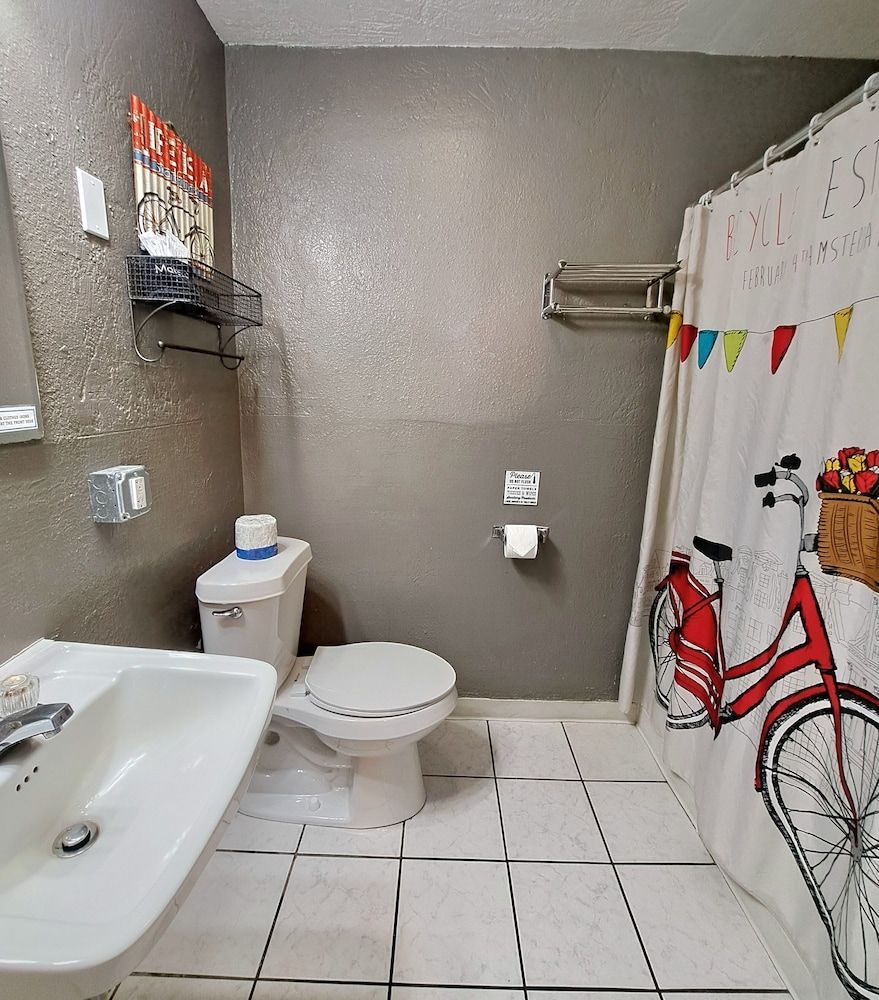 Buffalo Lodge Bicycle Resort Signature Room, 1 Queen Bed, Non Smoking 10