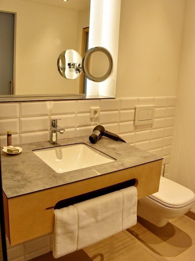 Walhalla Hotel Regensburg @ Hoeferer Premium Double Room 6