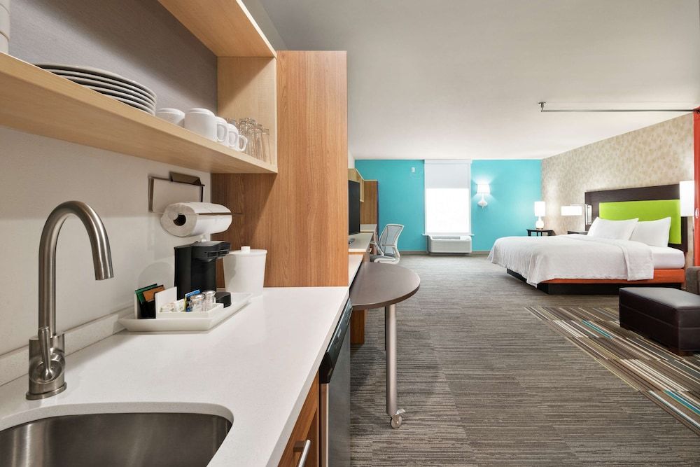 Studio, 1 King Bed, Accessible (Hearing)