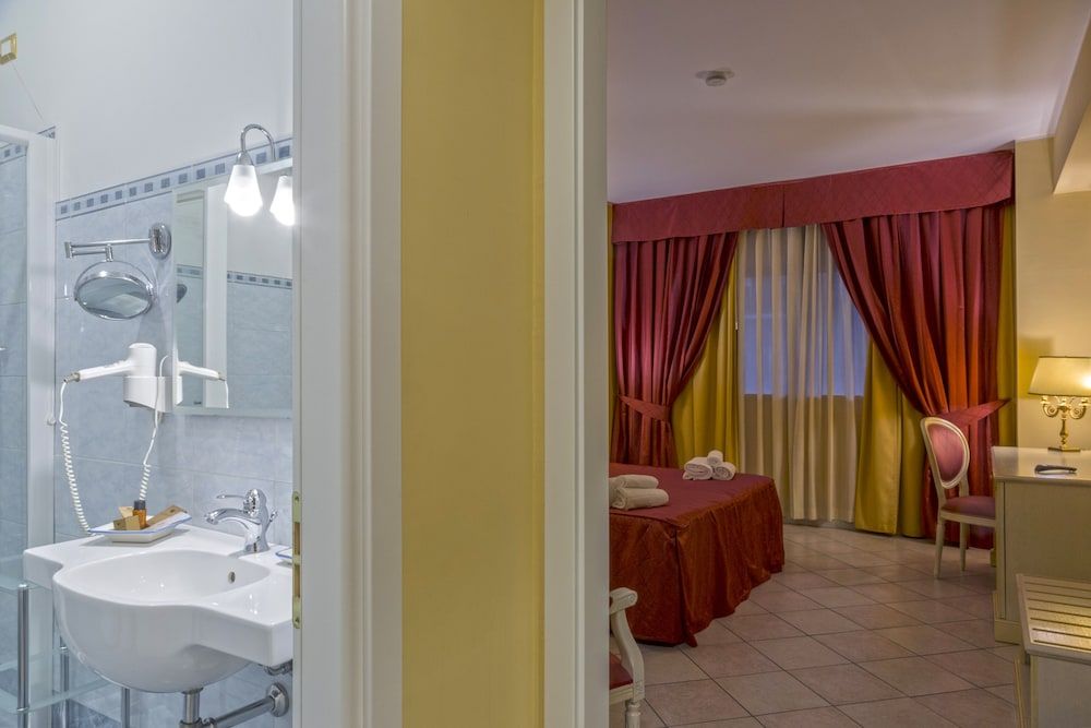 Hotel San Michele Family Room (per 2 adulti e 2 bambini) 3