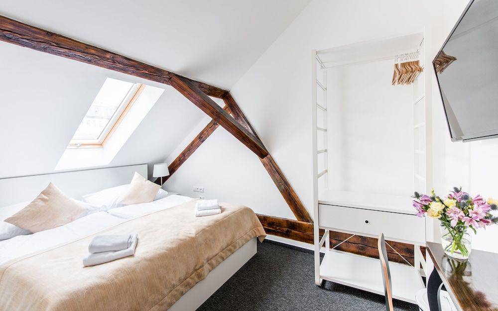 Downtown Bratislava B&B Grand Room, 2 Bedrooms, Private Bathroom