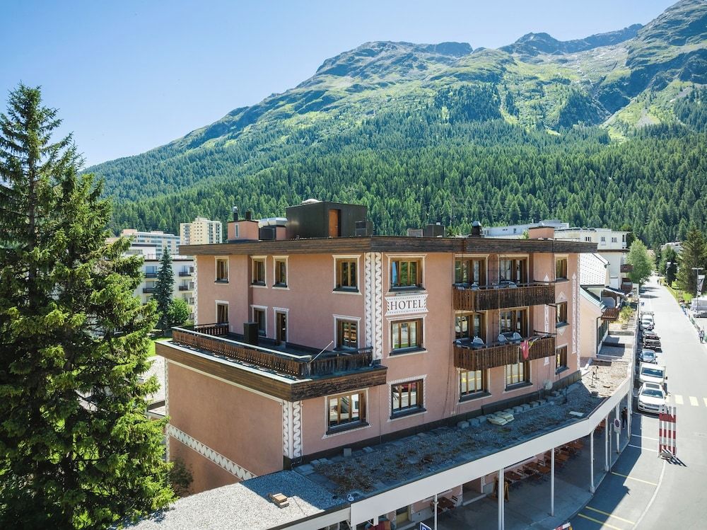 undefined Hotel Corvatsch 9