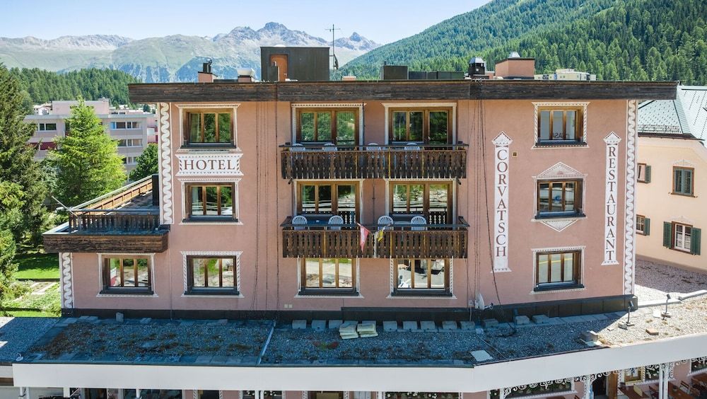 undefined Hotel Corvatsch 5