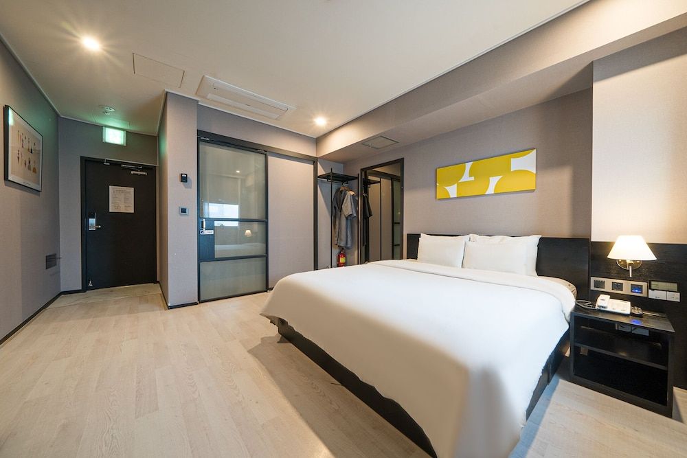 undefined Ocean the point Hotel 10