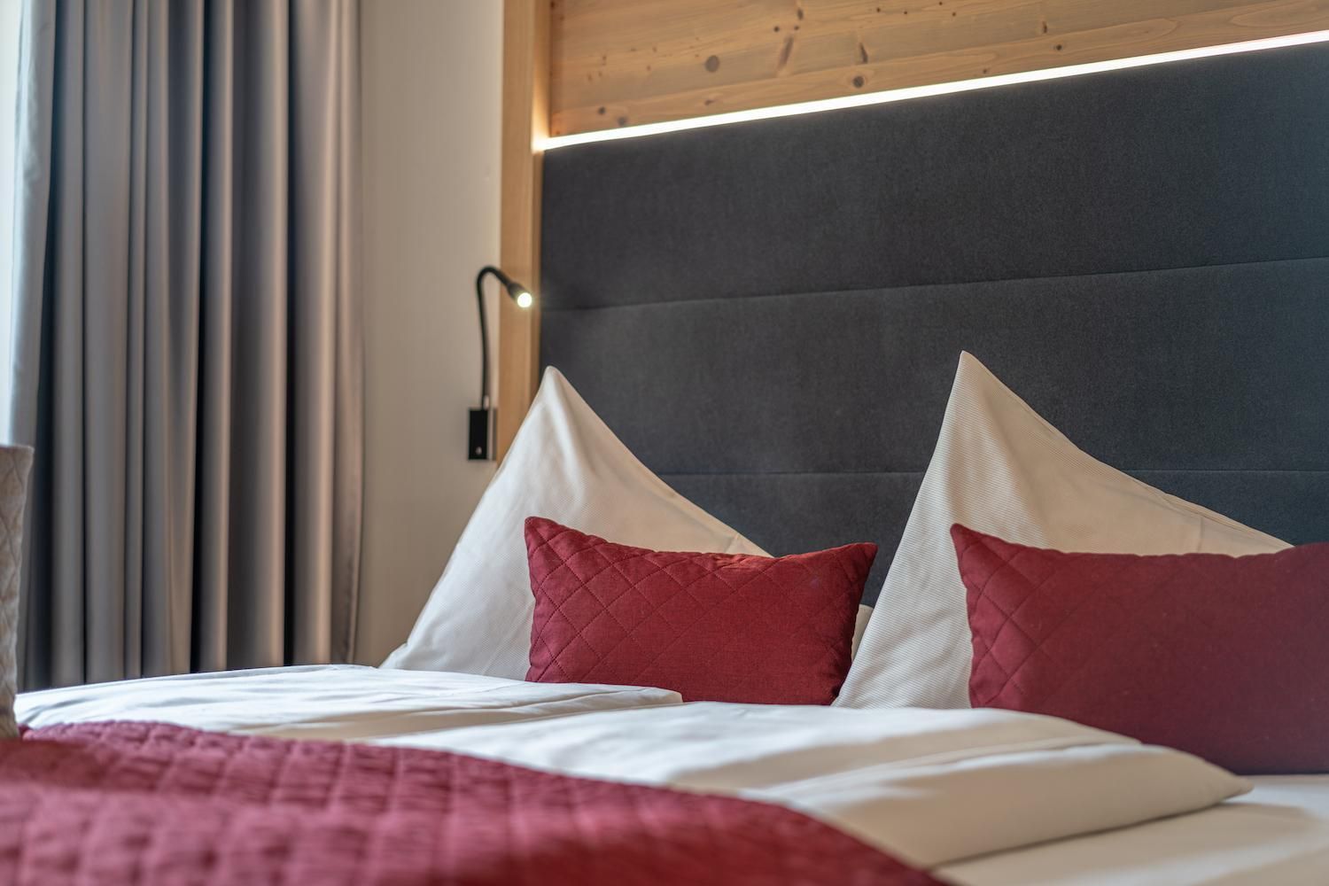 Double Room with Mountain View