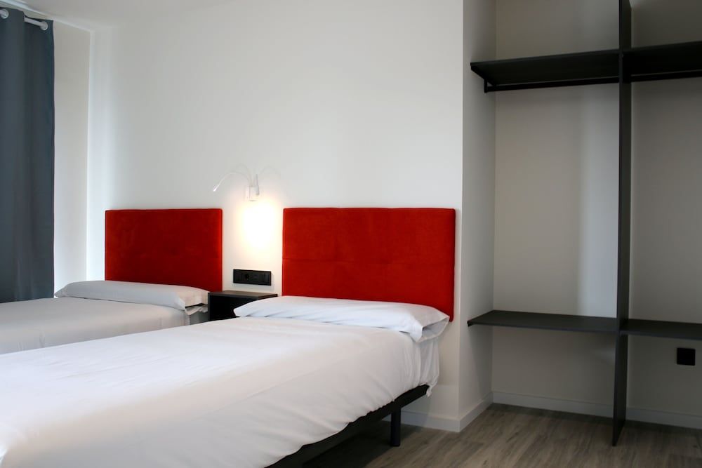 Arena Zone Hotel Twin Room 4