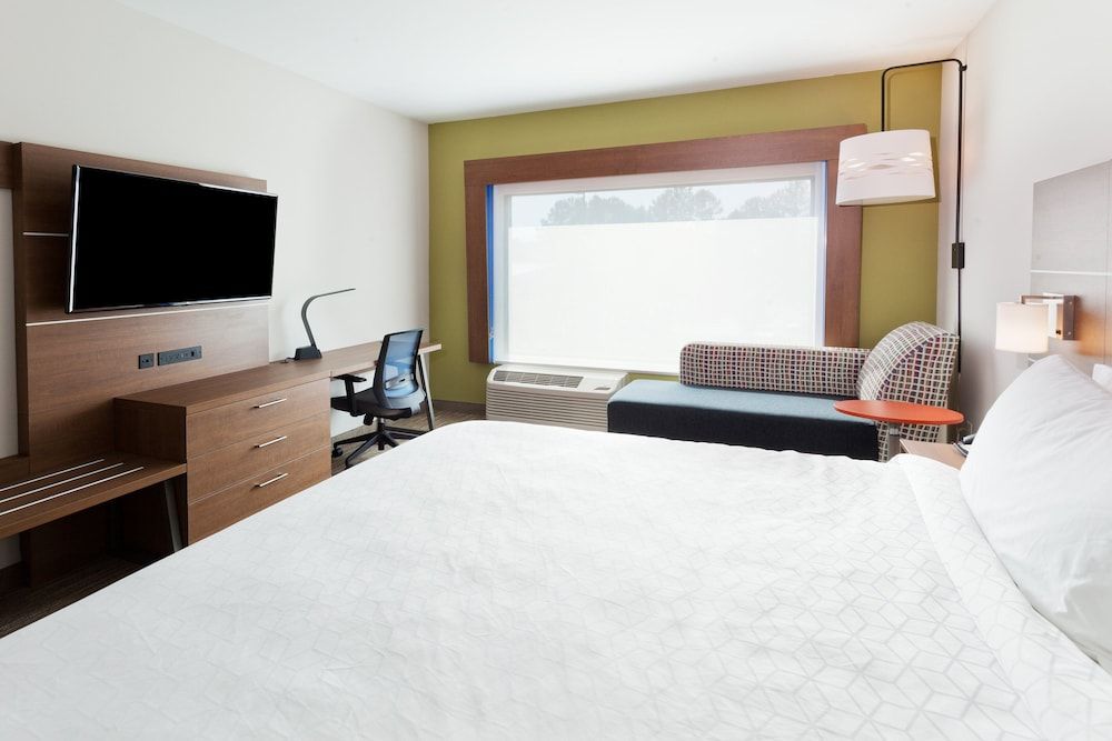 Standard Room, 1 King Bed, Accessible (Communications Accessible)
