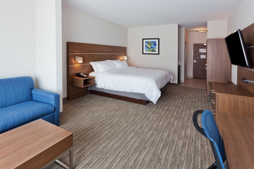 Suite, 1 King Bed
