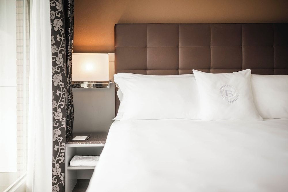 Hotel Belvedere Locarno Superior Room, Balcony (Chic, Lake & Mountain View) 4