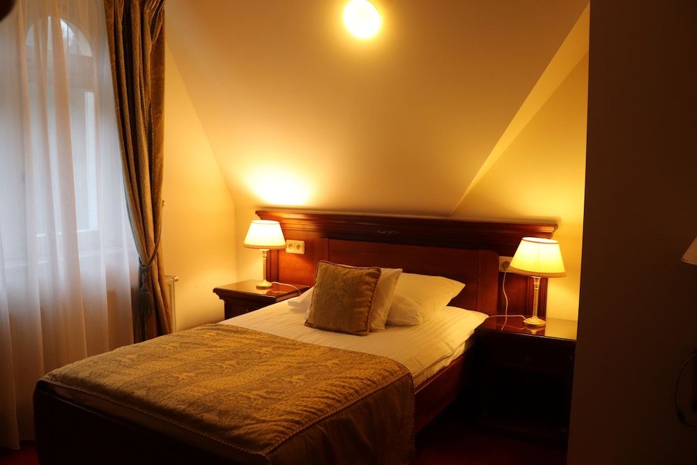 Savoy Westend Hotel Superior Single Room