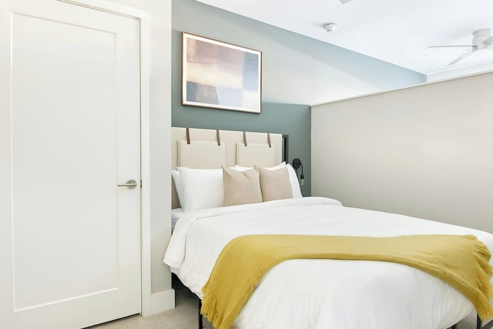 Studio, 1 Queen Bed with Sofa bed, Balcony
