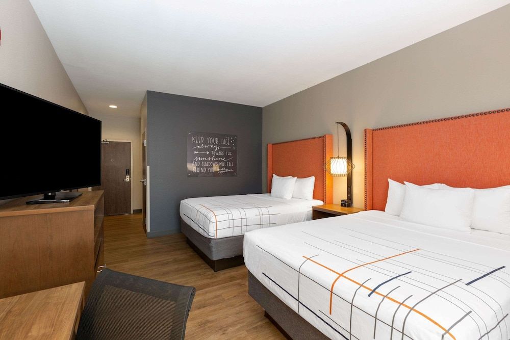 Room, 2 Queen Beds, Accessible, Non Smoking (Mobility Room)