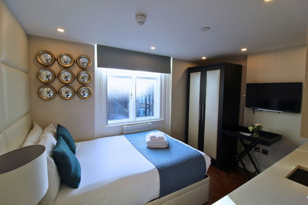 undefined Baker Street Apartments by Viridian Apartments 2