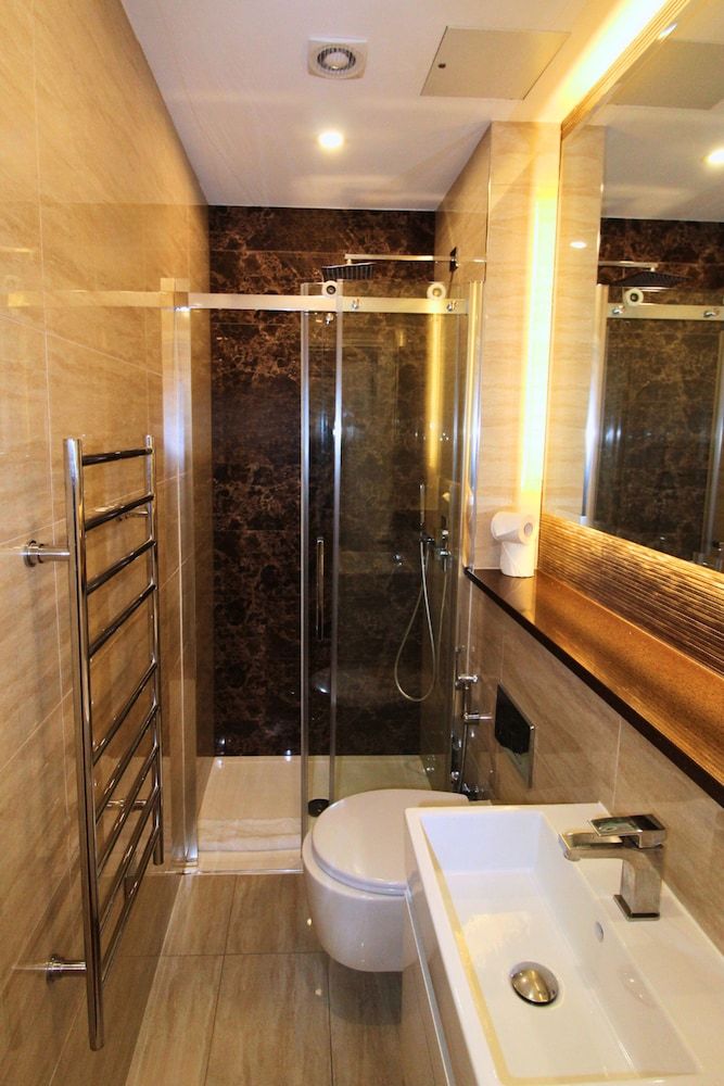 Baker Street Apartments by Viridian Apartments Studio 6