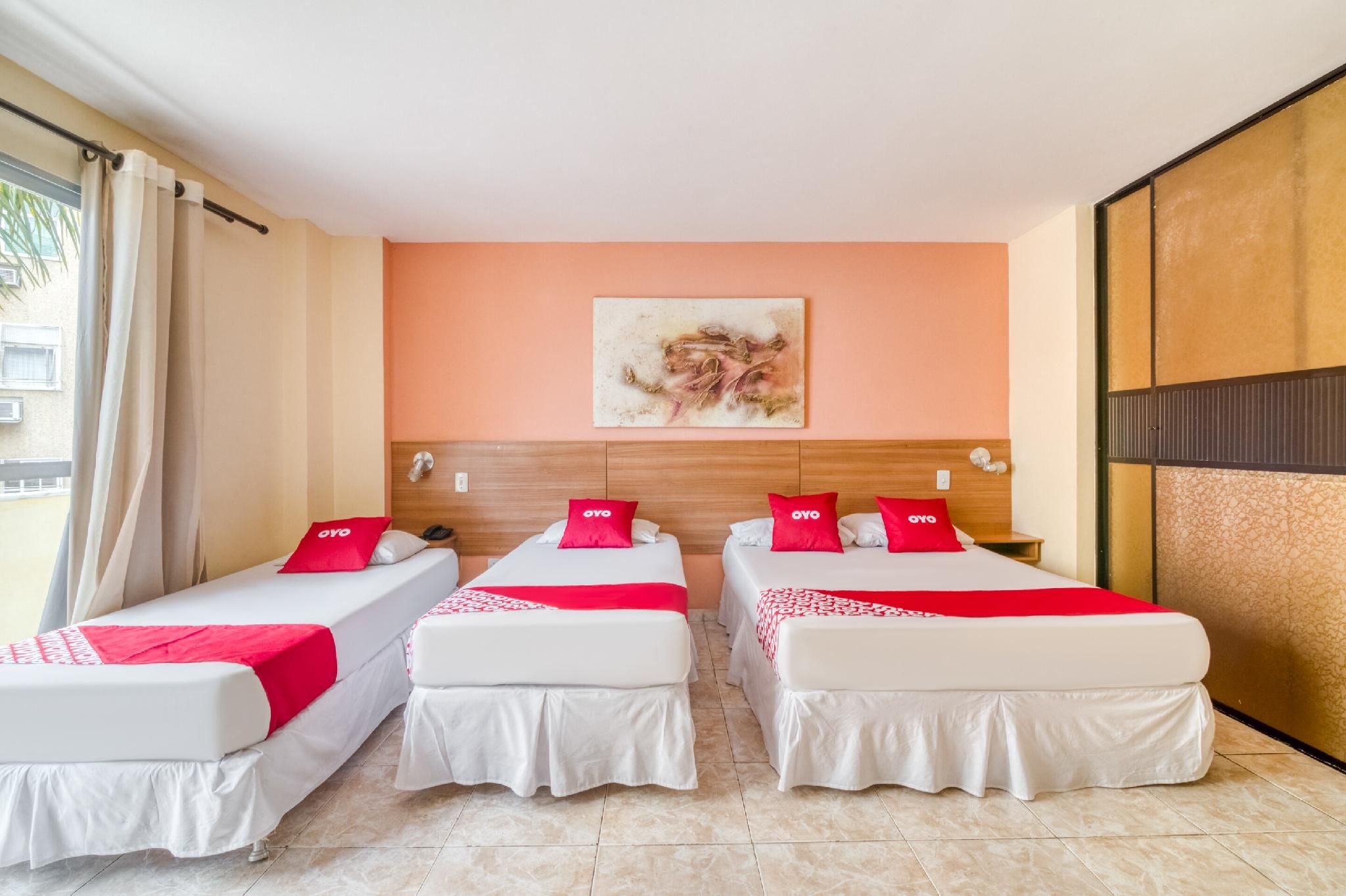 Quintuple Room (1 Double bed + 3 Single bed)