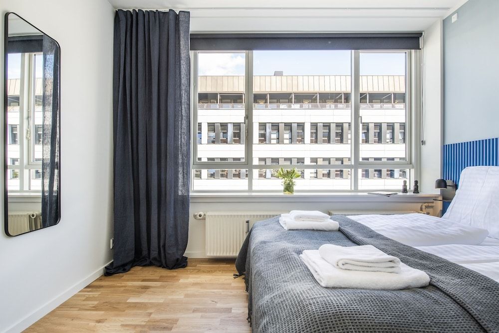 The Lakes apartments by Daniel&Jacob’s 1 bedroom swanky apartment 8