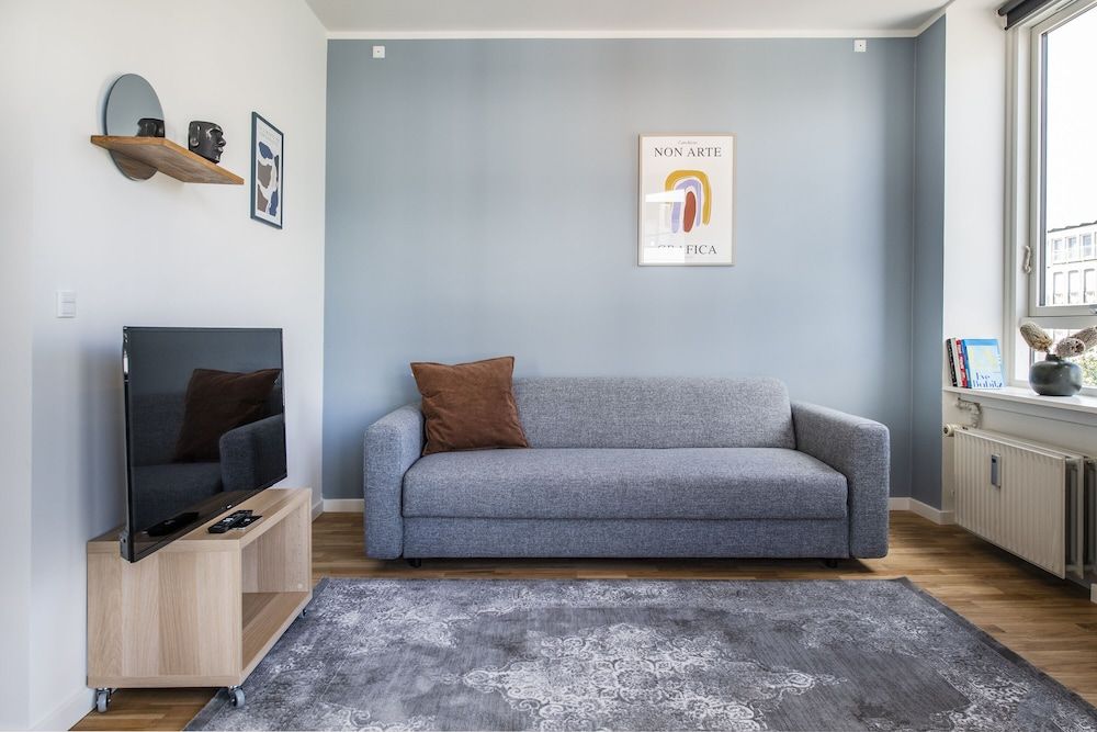 The Lakes apartments by Daniel&Jacob’s 1 bedroom swanky apartment 9