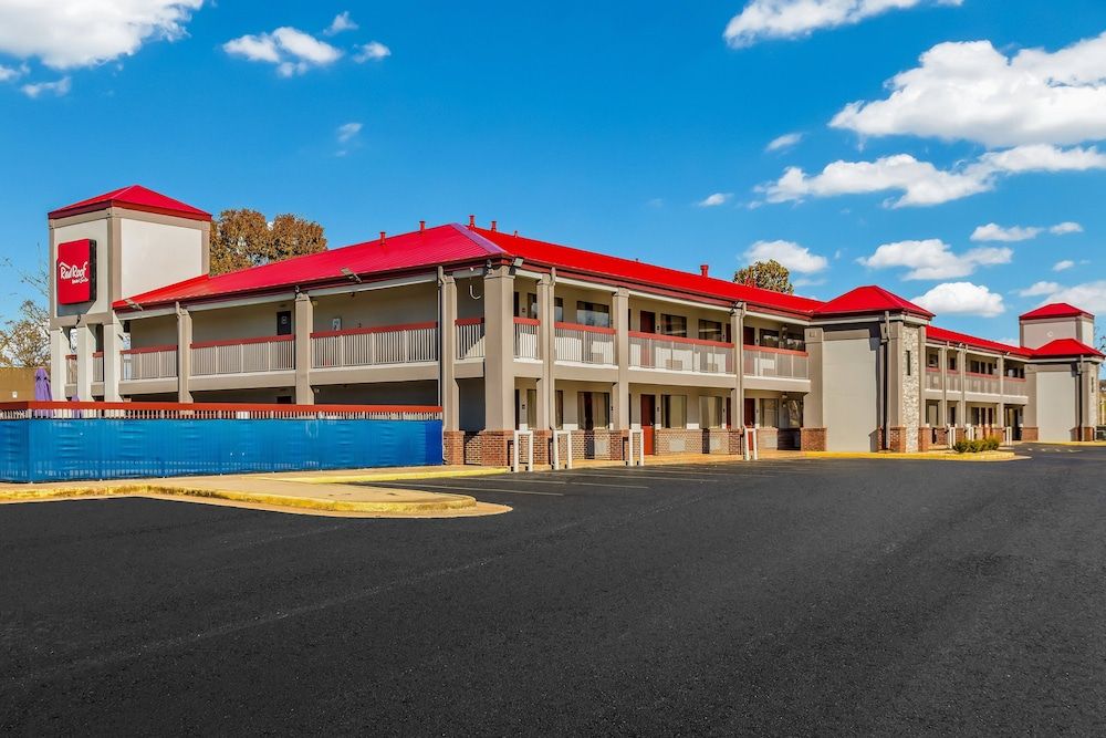 undefined Red Roof Inn & Suites Athens, AL 10