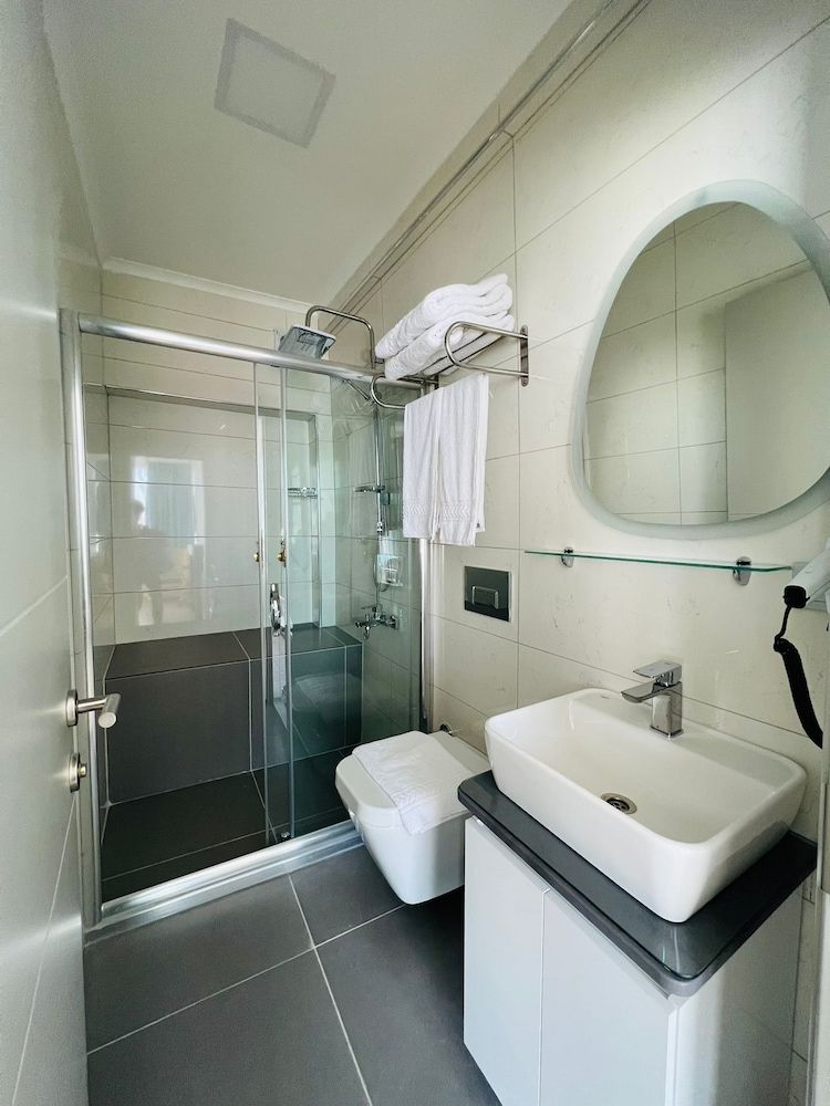 Apex Hotel Economy Double Room 12