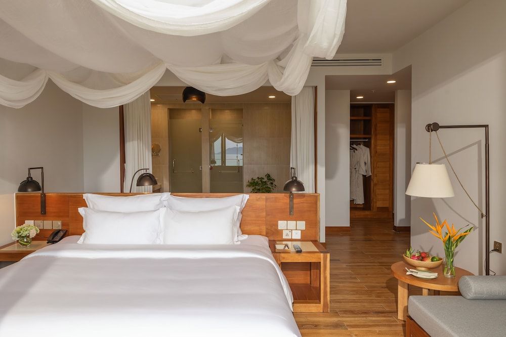 Suite 1 Bedroom Sea View